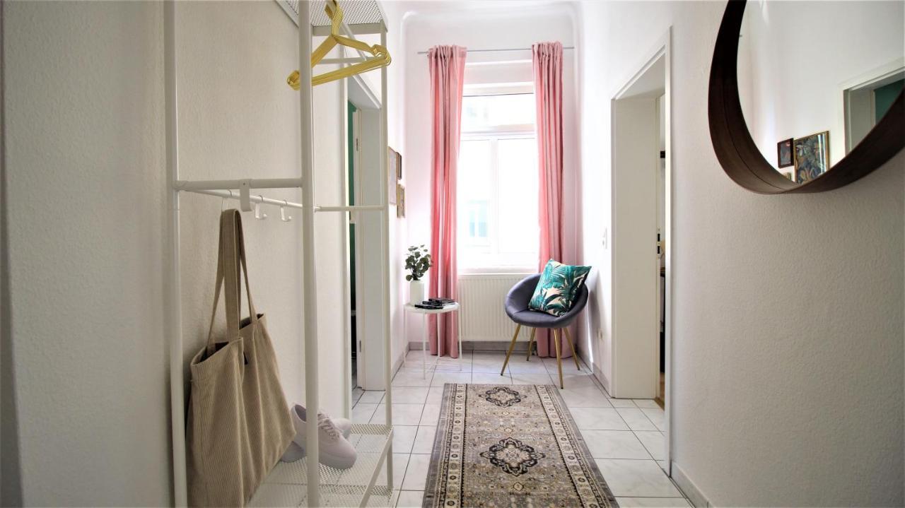 Apartment Moderne Altbauapartments, Nahe Stadtzentrum & Weinberge