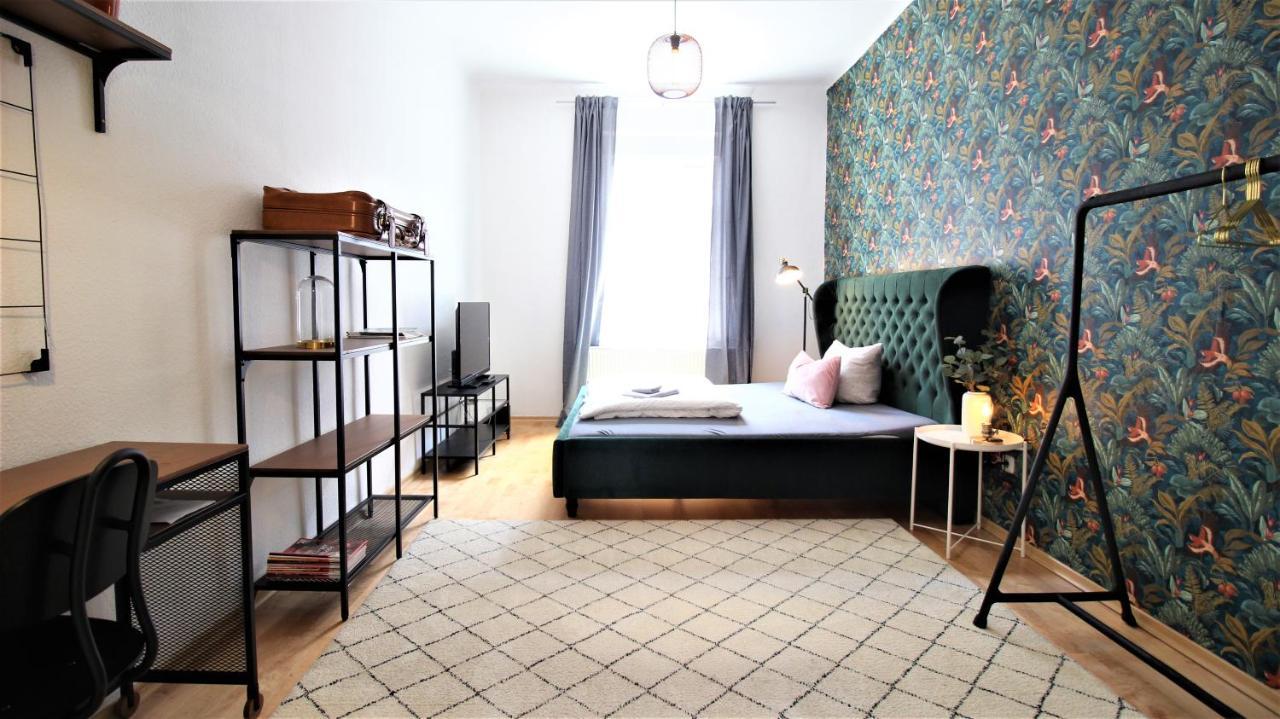 Apartment Moderne Altbauapartments, Nahe Stadtzentrum & Weinberge *